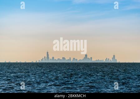 Skyline Von Chicago. Von Lake Michigan aus gesehen Stockfoto