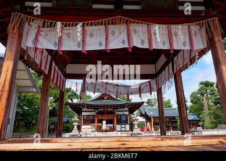 Kagura-den Gebäude gewidmet Noh oder der heilige Kagura Tanz während Zeremonien im Shikichi-jinja Schrein (Wara-tenjin). Kyoto. Japan Stockfoto