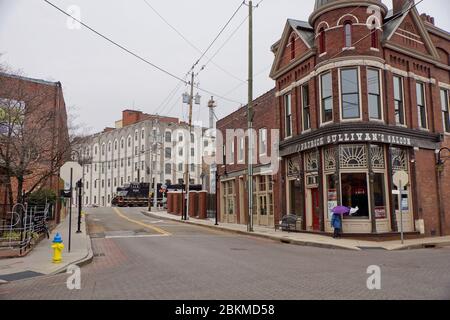 Knoxville USA - 16. Februar 2015 - Zug durch die Innenstadt von Knoxville Stockfoto