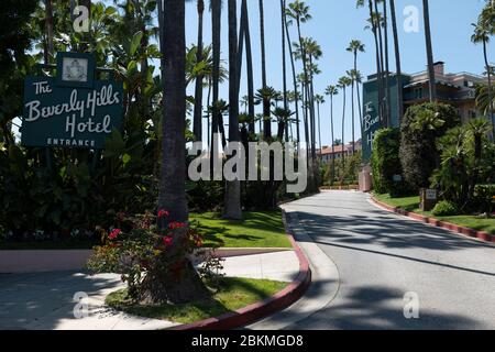 Beverly Hills, CA/USA - 16. April 2020: Das berühmte Beverly Hills Hotel ist während der COVID-19 Quarantäne verlassen Stockfoto