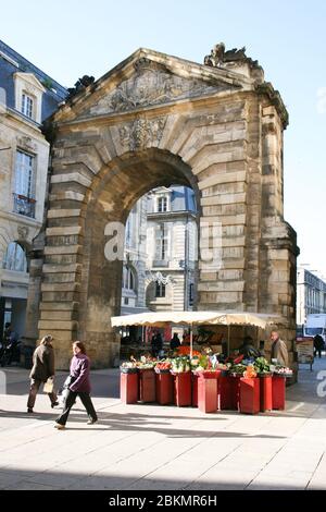 Bordeaux , Aquitaine / Frankreich - 09 27 2019 : porte dijeaux antikes Stadttor in Bordeaux Frankreich Stockfoto