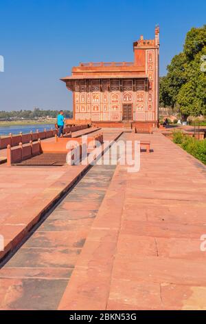 Itimad-ud-Daulah Mausoleum, Baby Taj, Pavillon, Agra, Uttar Pradesh, Indien Stockfoto