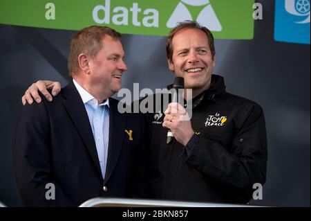 01/05/2015 Tour of Yorkshire. Von Bridlington nach Scarborough. 174 km. Christian Prudhomme mit Gary Verity. Stockfoto