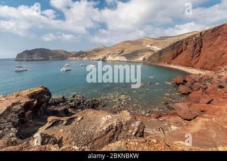 Blick auf den Roten Strand, Akrotiri, Thira, Santorini, Kykladen, Griechenland, Europa Stockfoto