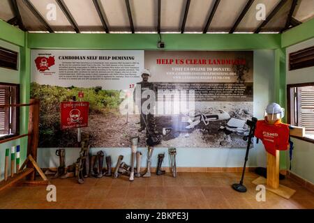 Prothetische Gliedmaßen Im Kambodschanischen Landmine Museum, Siem Reap, Provinz Siem Reap, Kambodscha. Stockfoto