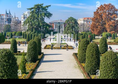 MADRID / SPANIEN - 15. Februar 2020 - der Park Jardines del Buen Retiro (Parque del Buen Retiro) ist der Hauptpark der Stadt Madrid, der Hauptstadt Spaniens. Stockfoto