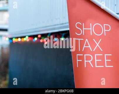 Tax Free Zeichen außerhalb der Geschäfte in Reykjavik, Island. Stockfoto