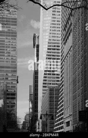 Grace Building Salesforce Tower Bank of America Tower, Avenue of the Americas & 42nd Street, Manhattan, New York USA von COOKFOX Gordon Bunshart Stockfoto