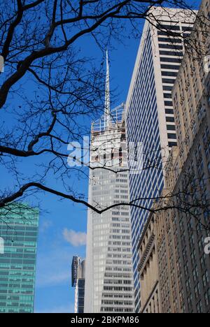 Grace Building Salesforce Tower Bank of America Tower, Avenue of the Americas & 42nd Street, Manhattan, New York USA von COOKFOX Gordon Bunshart Stockfoto