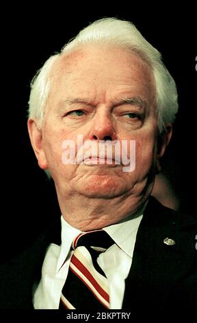 US-Senator Robert C. Byrd (Demokrat von West Virginia), der US-Präsident Bill Clinton beschuldigte, den Lewinsky-Skandal so unverblümt zu behandeln, wie Nixon Watergate in einer Rede im Senat behandelte, fotografiert am 9. September 1998. Kredit: Ron Sachs/CNP - Nutzung weltweit Stockfoto