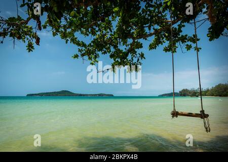 Rustikale Seilschwenkung in Long Beach auf der Insel Ko Ta Kiew Paradies in der Nähe von Sihanoukville Kambodscha Stockfoto