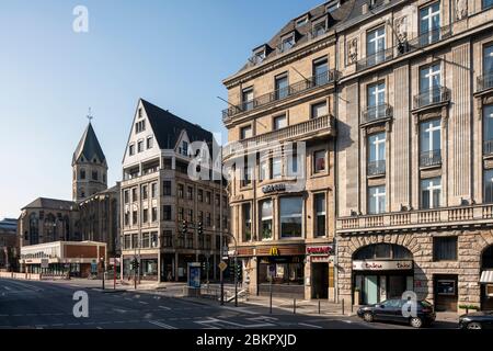 Köln, Trankgasse, Blick von der Domplatte auf St. Andreas Stockfoto