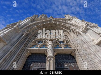 Detail der Matthias Kirche, auf dem Buda Castel Hill in Budapest, Ungarn. Stockfoto