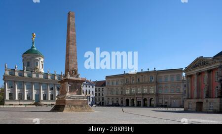 Potsdam, rekonstruierter Alter Markt, Altes Rathaus, Obelisk und Museum Barberini Stockfoto