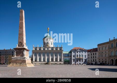 Potsdam, rekonstruierter Alter Markt, Altes Rathaus, Obelisk, Knobelsdorffhaus und Museum Barberini Stockfoto