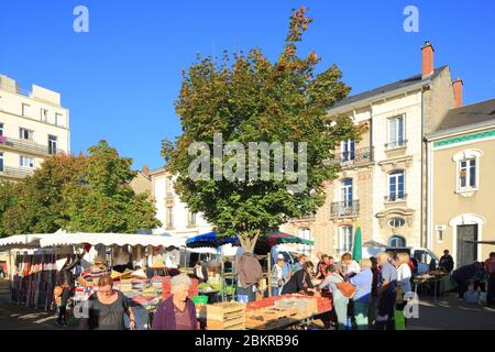 Frankreich, Haute Vienne, Limoges, Carnot Marceau Bezirk, Place Marceau, Wochenmarkt Stockfoto