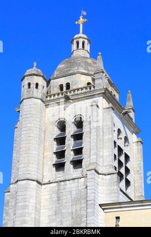 Frankreich, Loiret, Orleans, Saint Paul Kirche Notre Dame des Miracles, der Saint Paul Turm fertiggestellt 1627 Stockfoto