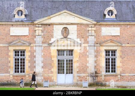 Frankreich, Loiret, Sologne, La Ferte Saint Aubin, Schloss aus dem 17. Jahrhundert, die Ställe Stockfoto
