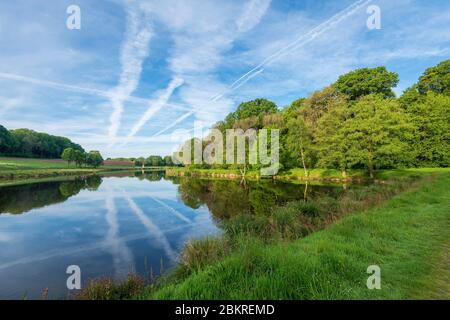 Frankreich, Morbihan, Bignan, das Schloss von Kerguehennec und der Park, Zentrum für zeitgenössische Kunst und kulturelles Begegnungszentrum Stockfoto