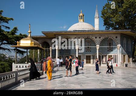 Türkei, Istanbul, im vierten Hof des Topkapi-Palastes, dem bagdad-Kiosk und dem goldenen Dach des Iftar-Pavillons Stockfoto