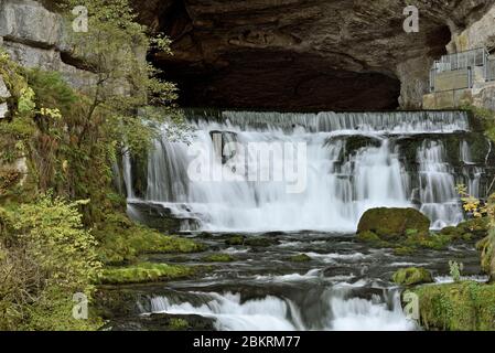 Frankreich, Doubs, Ouhans, Zirkus, Klippe, Quelle des Flusses Loue, Wiederaufleben des Flusses Doubs Stockfoto