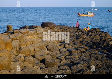 Vietnam, Phu Yen Provinz, Ganh Da Dia, Basaltsteinsäulen, der damm des vietnamesischen Riesen Stockfoto