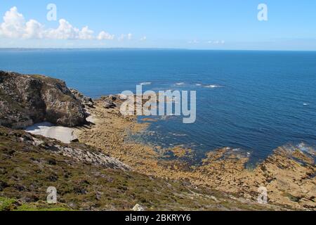 Atlantikküste an der Cap de la chèvre in der bretagne (frankreich) Stockfoto