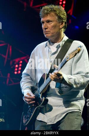 Steve Winwood tritt beim Fairport Convention Festival, Cropredy, Oxfordshire, Großbritannien auf.13. August 2009. Bild von Simon Hadley/ Alamy Stockfoto