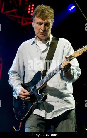 Steve Winwood tritt beim Fairport Convention Festival, Cropredy, Oxfordshire, Großbritannien auf.13. August 2009. Bild von Simon Hadley/ Alamy Stockfoto