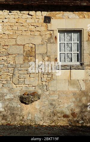 Frankreich, Indre et Loire, Loire-Tal als Weltkulturerbe der UNESCO, Boussay, Kalkstein und Waschbecken Stein Armaturen Stockfoto