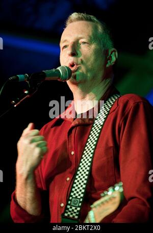 Billy Bragg auf der Bühne beim Moseley Folk Festival in Birmingham, England, am 4. September 2011. Bild von Simon Hadley Stockfoto