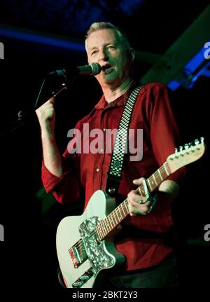 Billy Bragg auf der Bühne beim Moseley Folk Festival in Birmingham, England, am 4. September 2011. Bild von Simon Hadley Stockfoto