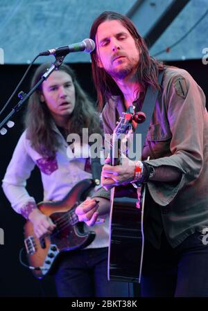 Der amerikanische Musiker Jonathan Wilson auf der Bühne beim Moseley Folk Festival, Birmingham. September 2012. Bild von Simon Hadley Stockfoto