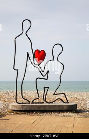 Skulptur Komposition symbolisiert Liebe für zwei an der Strandpromenade in Batumi. Autonome Republik Adjara. Georgien Stockfoto