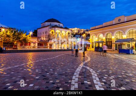 Monastiraki Platz am Nachmittag, am letzten Tag der offiziellen Sperrung, wegen des Coronavirus-Ausbruchs. Stockfoto