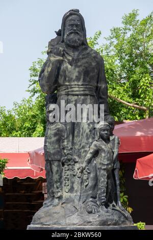 Demre, Antalya, Türkei - 03. Juni 2019: Statue des heiligen Nikolaus des Wundertäters von Myra. Alte byzantinische griechische Kirche des Heiligen Nikolaus des Wunderzwei Stockfoto