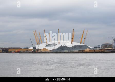 Docklands New Labor Tony Blair Millennium Dome O2 Arena, Peninsula Square, Greenwich Peninsula, London SE10 0DX von Richard Rogers HOK Sport Stockfoto