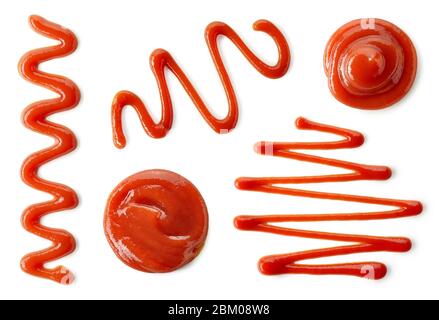 Set aus verschiedenen Tomatensauce oder Ketchup Spritzer auf weißem Hintergrund isoliert. Draufsicht Stockfoto