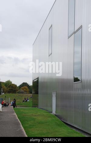 2000S Translucent Polycarbonate Cladding Laban Centre, King Charles Court, Greenwich Peninsula, London SE10 9JF von Herzog & de Meuron Stockfoto
