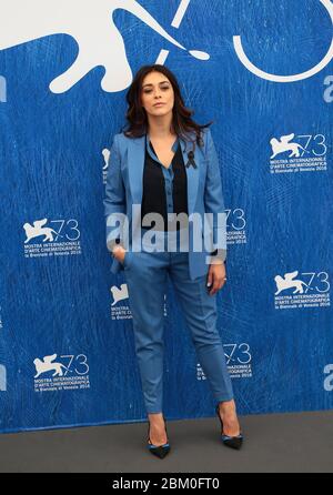 Venedig, Italien. August 2016. Valentina Lodovini, Jurymitglied der Orizzonti-Gruppe bei den 73. Filmfestspielen von Venedig Stockfoto