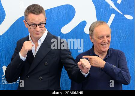 VENEDIG, ITALIEN - SEPTEMBER 02: Nicolas Winding Refn und Dario Argento nehmen an der Fotozelle von 'Dawn of the Dead - European Cut' Teil Stockfoto