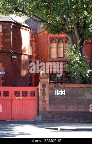 Red Brick Terracotta Gothic St. Pauls Hotel The Melody Whisky Bar, 153 Hammersmith Road, Hammersmith, London W14 0QL by Alfred Waterhouse Stockfoto