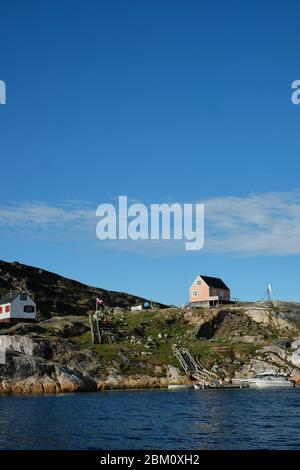 Bunte Häuser in der Siedlung Tasiusaq Grönland Stockfoto