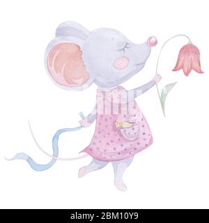 Eine niedliche kleine Maus in einem Kleid mit Tupfen tanzt mit einer Blume und einem Band. Aquarelldarstellung auf weißem Hintergrund. Stockfoto