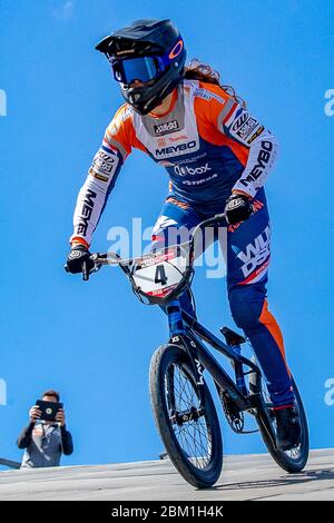 5. Mai 2020 Papendal, Niederlande erste niederländische BMX-Fahrer nach der Corona-Lockdown Judy Baauw Stockfoto