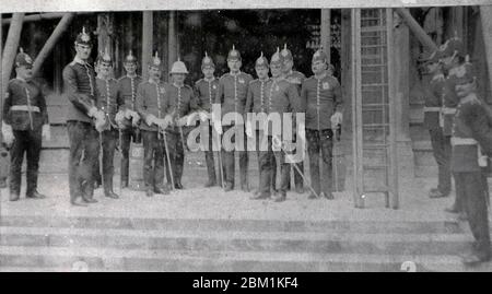 Viktorianische Kasernen, Soldaten auf Parade, Großbritannien Stockfoto