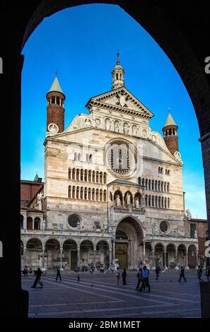 Italien Lombardei Cremona - Piazza del Comune - Kathedrale Santa Maria Assunta Stockfoto