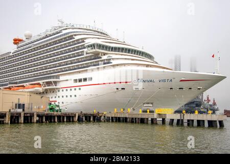 Das karnevalsschiff vista dockte in galveston auf der Insel galveston texas an Stockfoto