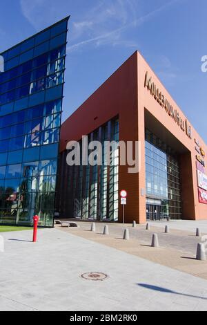 Rzeszow, Polen - Juni 2015: Haupteingang des Einkaufszentrums Millenium Hall Stockfoto