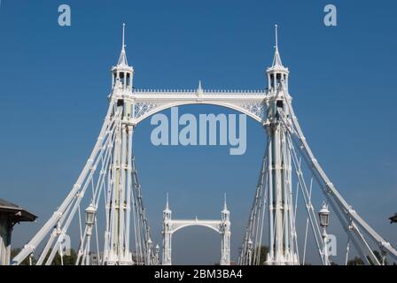 Suspension Bridge Structure Architecture Traditional Albert Bridge, London, SW11 4PH von Rowland Mason Ordish & Sir Joseph Bazalgette Stockfoto